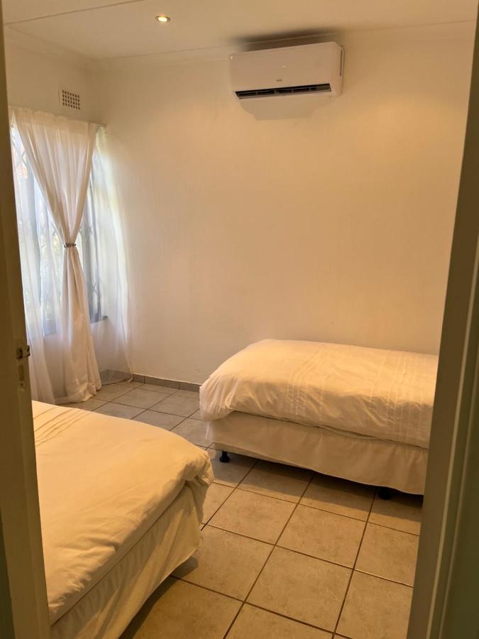 Villa Mtunzi Park, 39 Peaceful Shores à Scottburgh Extérieur photo